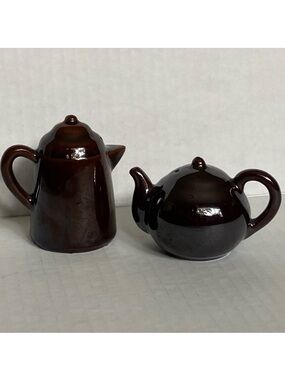 Vintage Salt and Pepper Shakers Ceramic Brown Tea Pot and Coffee Pot 50’s 60’s